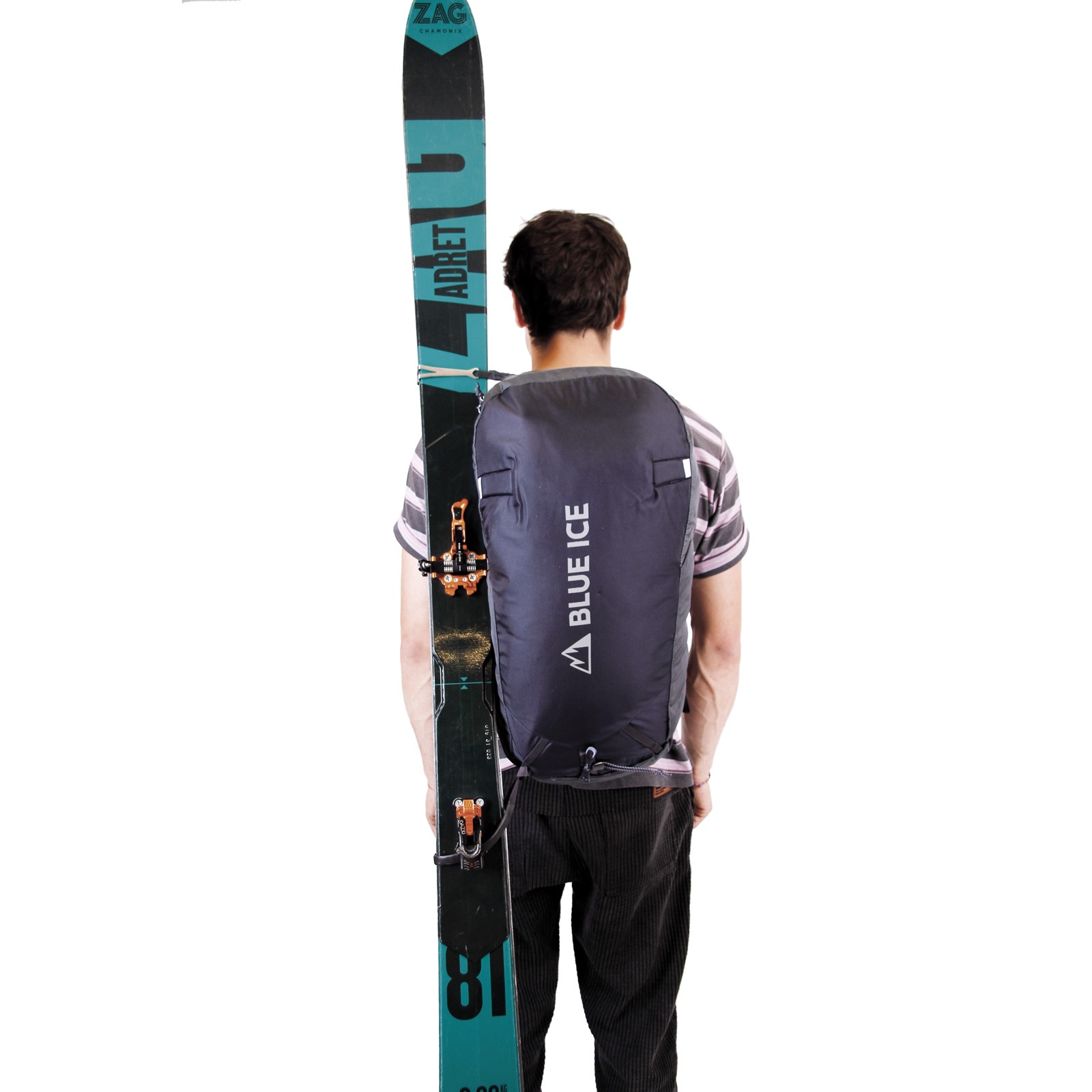 Notre nouveau sac de ski léger et performant - Taka 30L - Europe – Blue Ice  EU